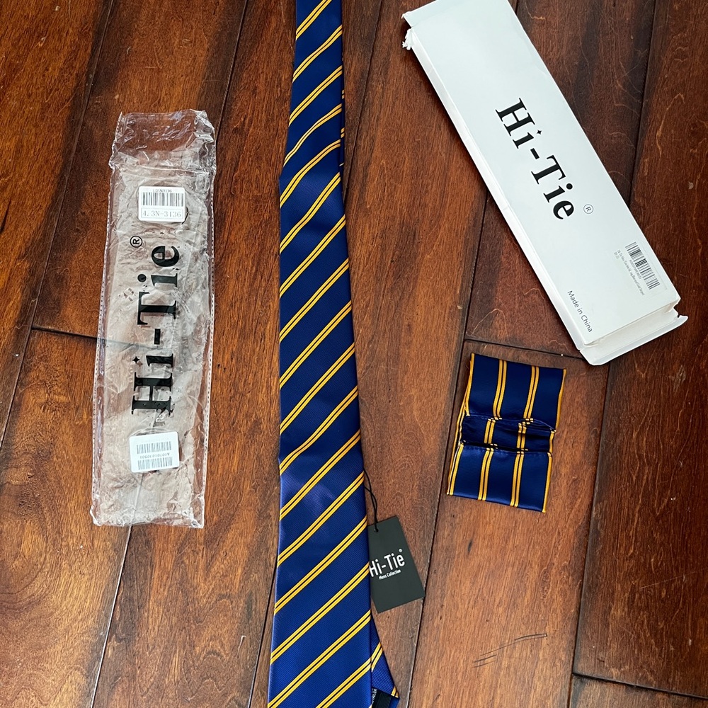 NWT - Men's Tie, Pocket Square, and Cuff Links - Navy Blue and Gold
